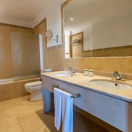 فندق Globales Paraiso إِستيبونا