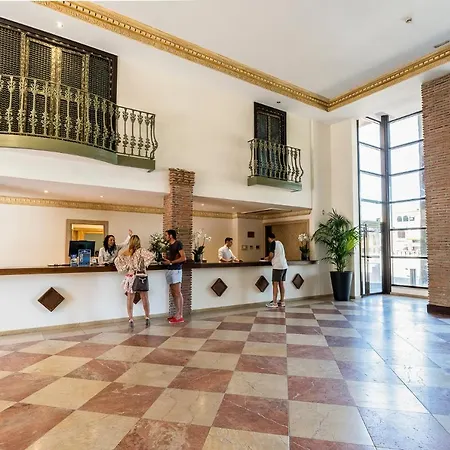 Globales Paraiso فندق 4*