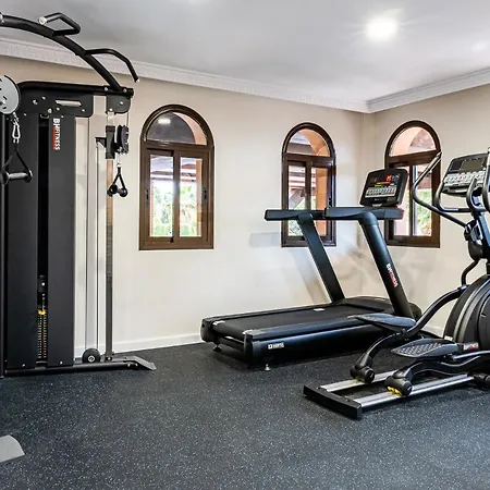 Globales Paraiso 4* إِستيبونا