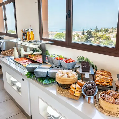 Globales Paraiso فندق إِستيبونا