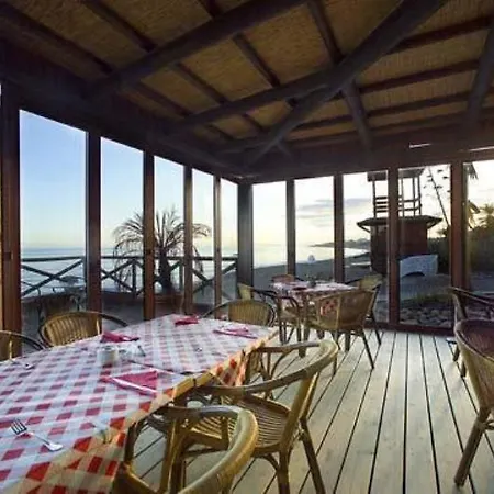 فندق Globales Paraiso إِستيبونا